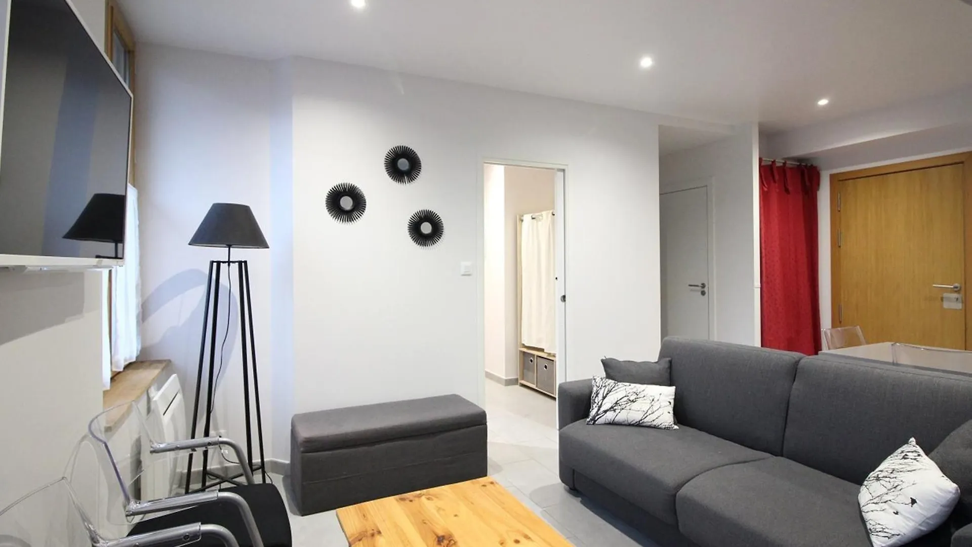Apartment Bel F2 Au 3E Etage Avec Ascenseur, Parking Prive, Wifi, Cuisine Equipee Et Local A Skis - Mont-Dore - Fr-1-415-70